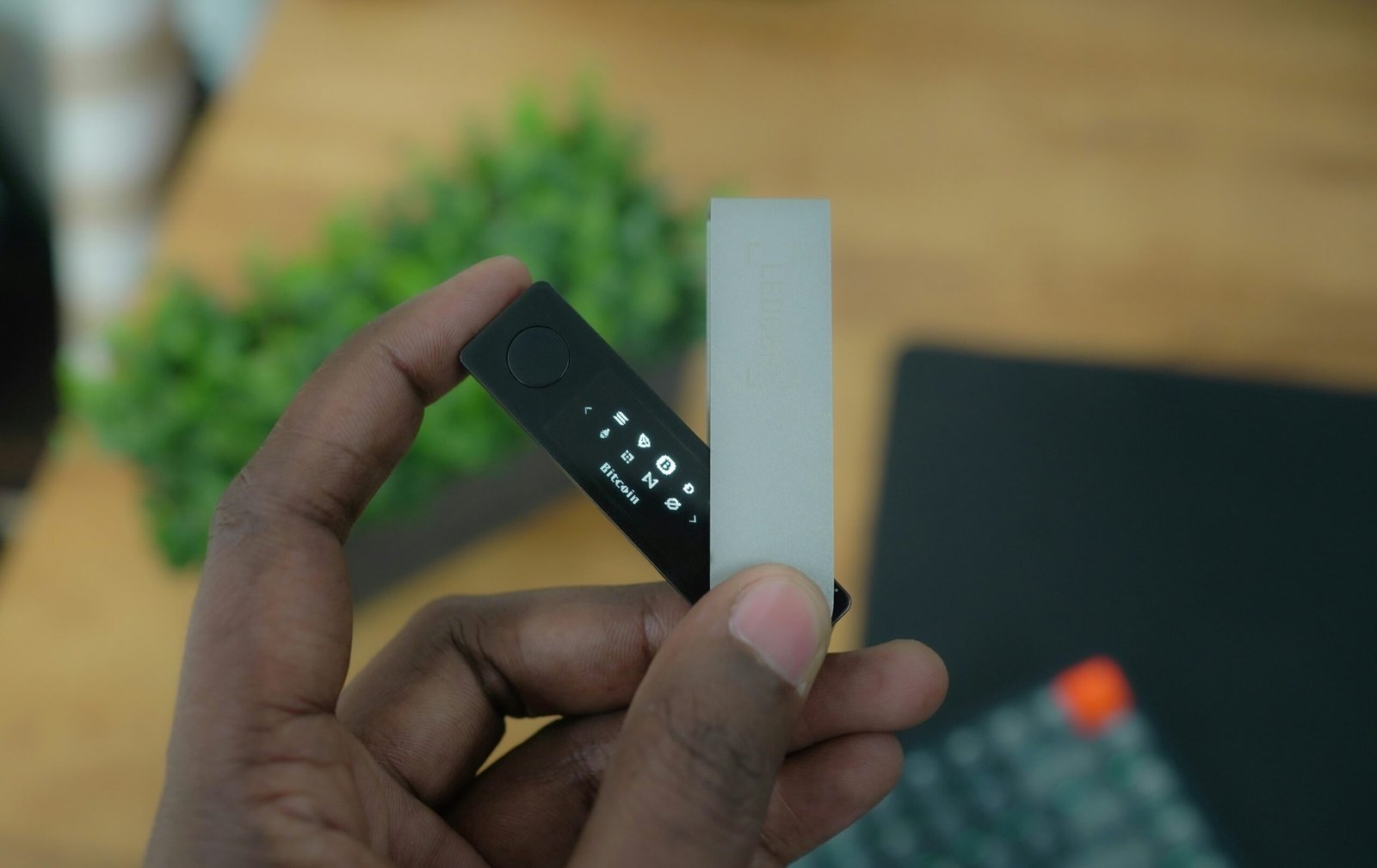 What Happens If I Lose My Hardware Wallet or Seed Phrase? (2025 Security Guide)